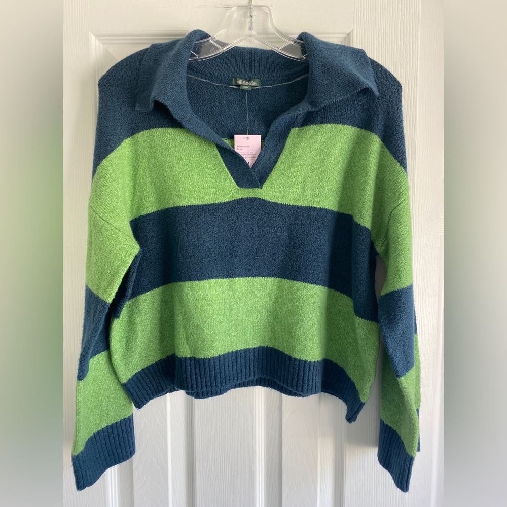 Wild Fable Green & Blue Long Sleeved Collared V-Neck Cropped Sweater